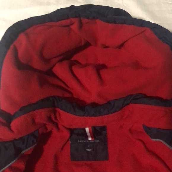 Tommy Hilfiger - Picture 3 of 9